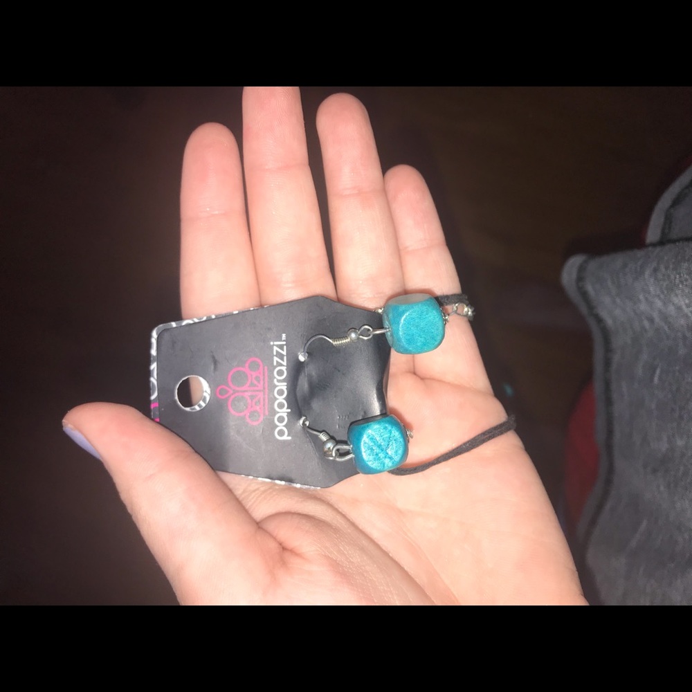 Necklace - Picture 3 of 3